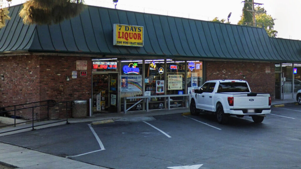 7 Days Liquor Store