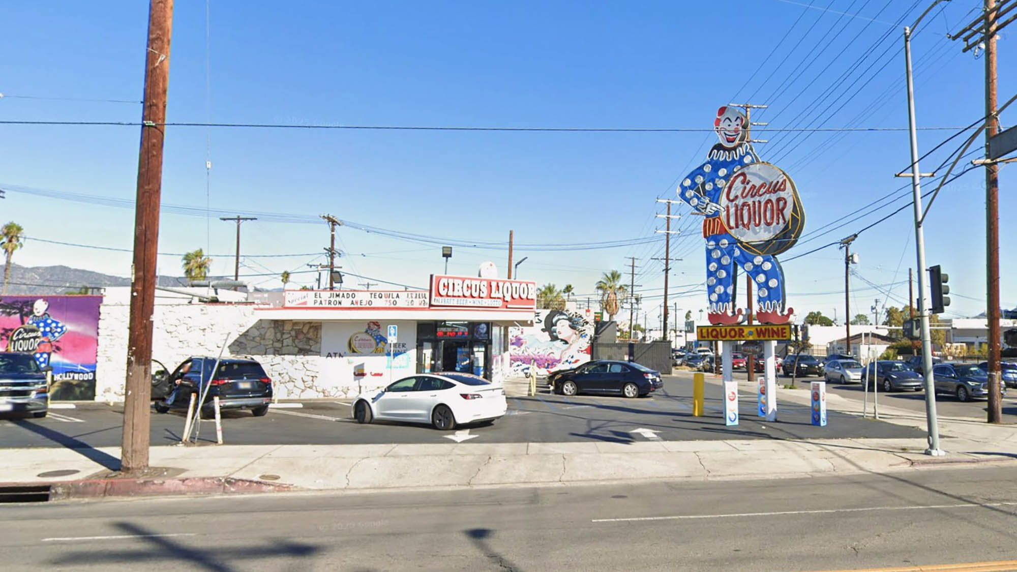 Circus Liquor