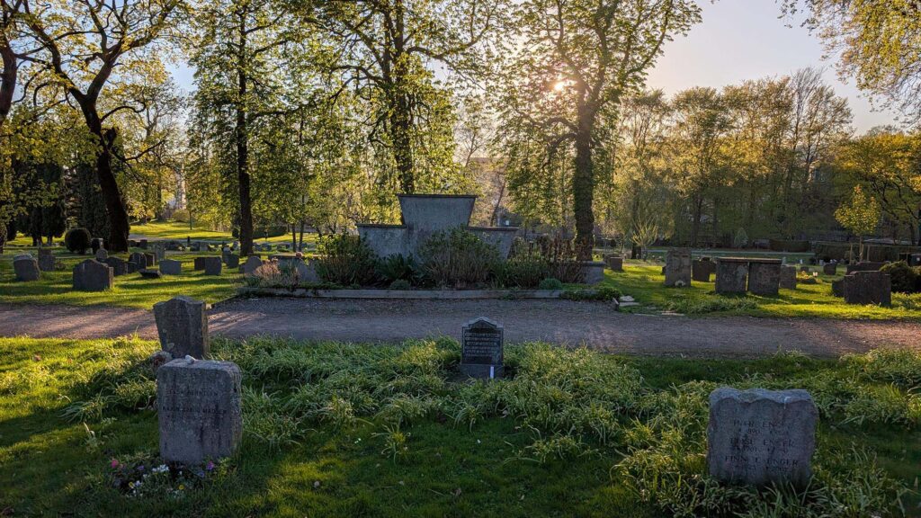 Gamlebyen gravlund