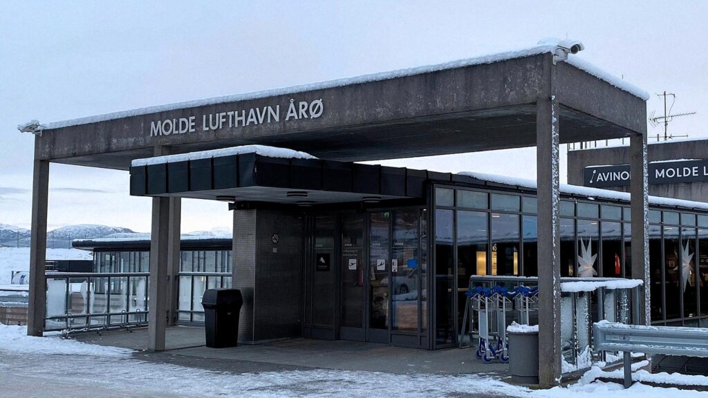 Molde Airport Årø