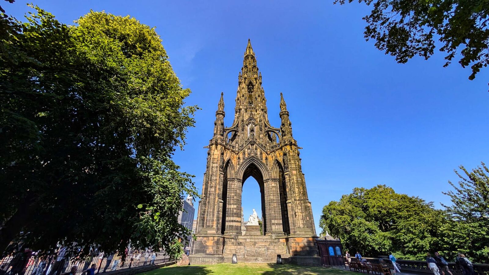 Scott Monument